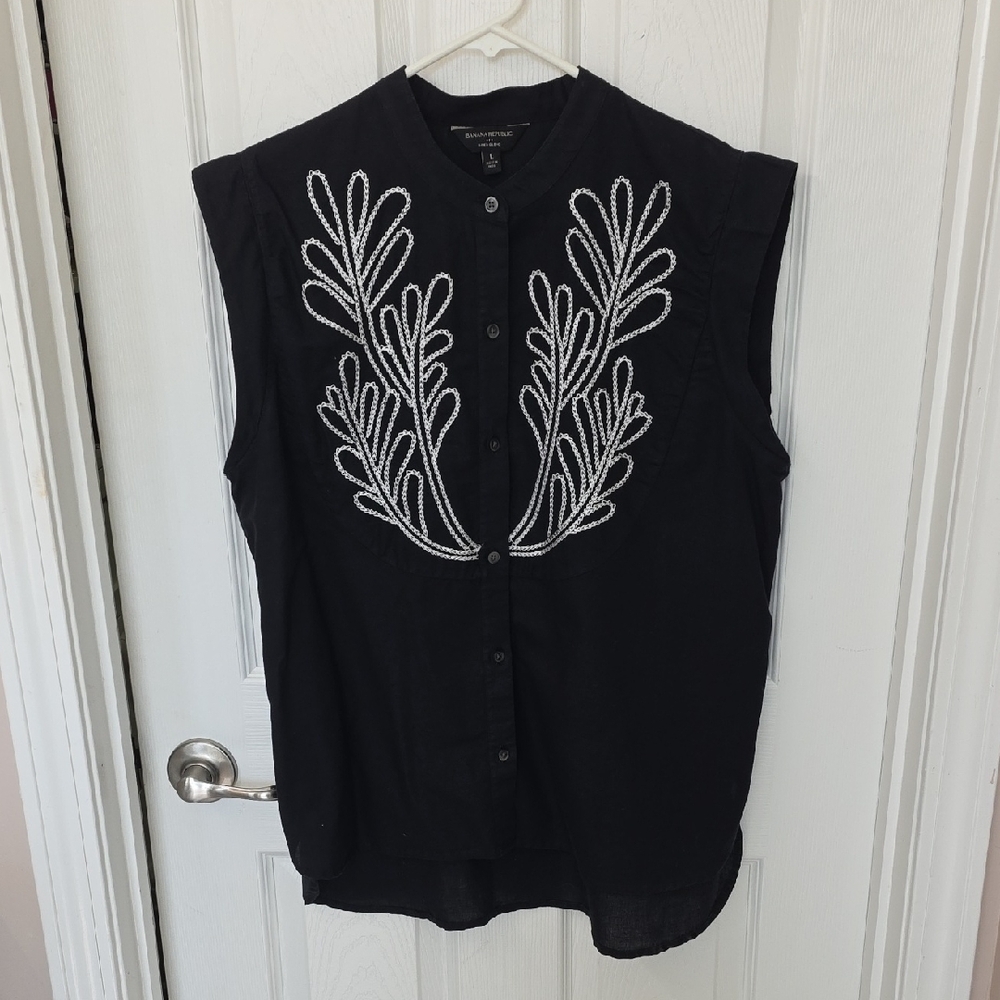 Banana Republic Black Button-Up Top with White Embroidery
